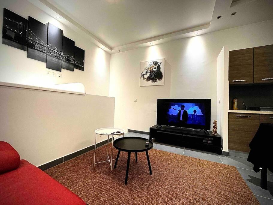 Le Luxembourg Apartamento Villeurbanne Exterior foto