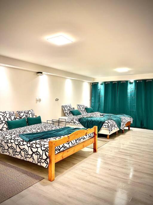 Le Luxembourg Apartamento Villeurbanne Exterior foto